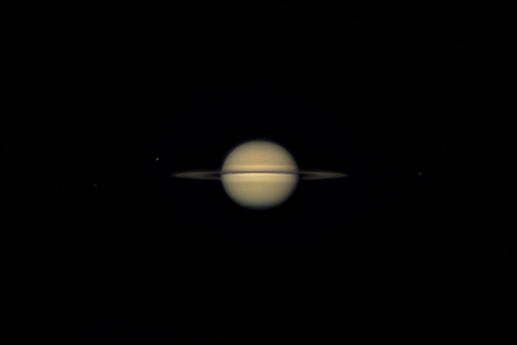 13. August 2025 – Saturn mit Rhea, Tethys und Dione