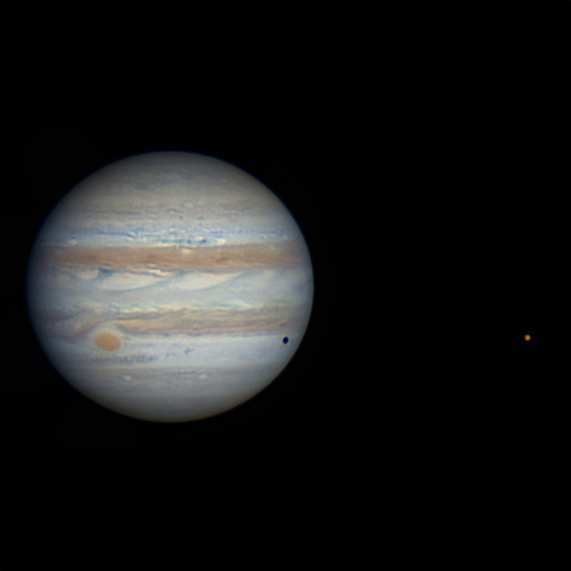 Jupiter mit Großem Roten Fleck, Schattenwurf und seinen Monden Europa und Ganymed
